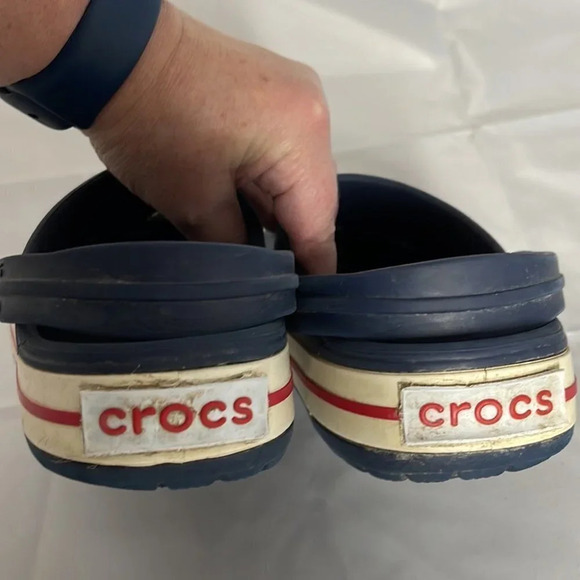 DISNEY X Crocs Collab Parks Mickey Cutout White Red Navy Blue Men 4 Ladies 6 - Picture 9 of 12